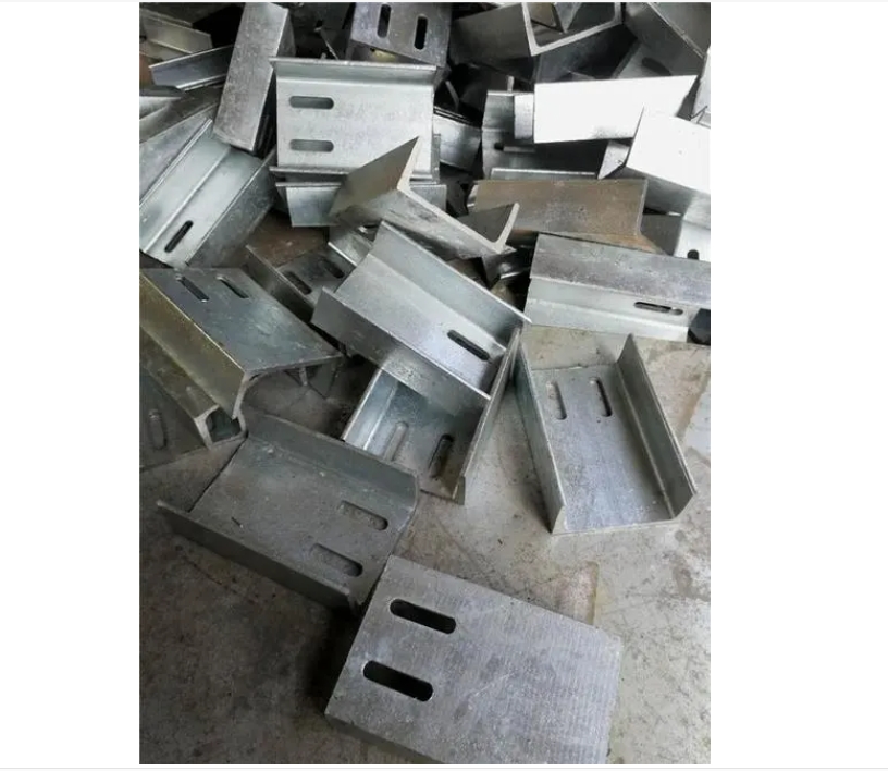 清浦河北槽钢连接件